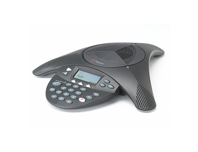 POLYCOM SoundStation 2 , w/Display là chiếc điện thoại hội nghị lý tưởng cho các phòng họp có quy mô khoảng 10 người tham gia. Thiết bị hỗ trợ nhiều tính năng tiên tiến cho cuộc gọi, với chất lượng âm thanh đàm thoại cao.